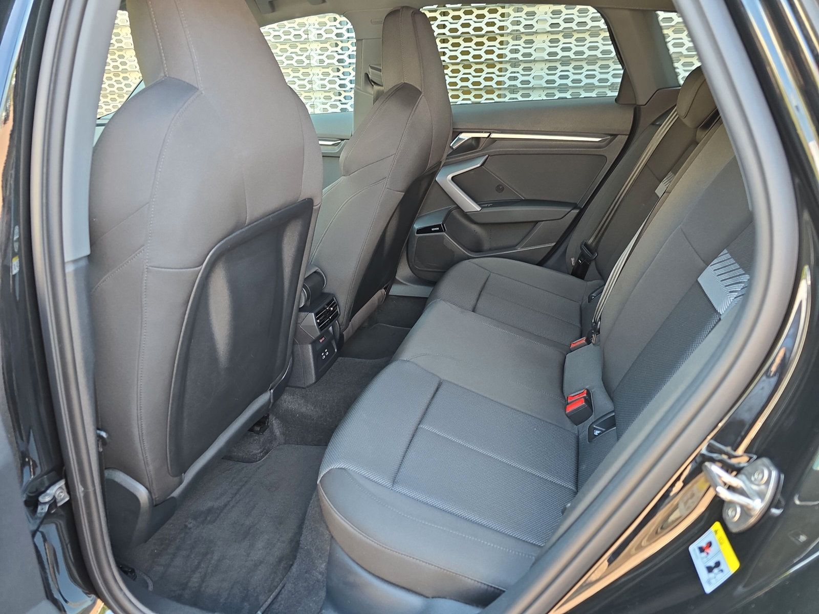 Audi A3 Sportback 35 TFSI S line - Samsaru's Car Outlet