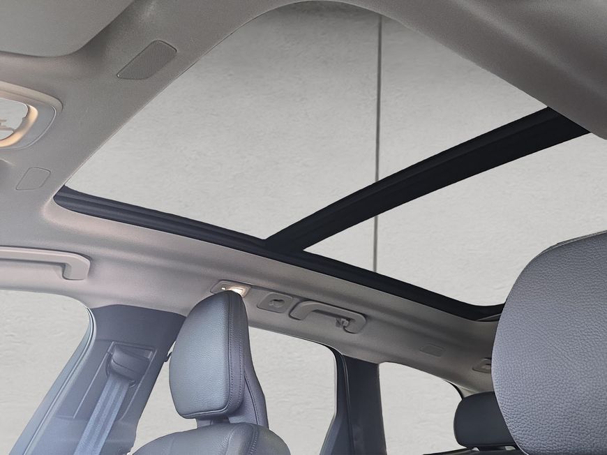 Volvo XC60 T8 AWD Recharge Inscription - Samsaru's Car Outlet