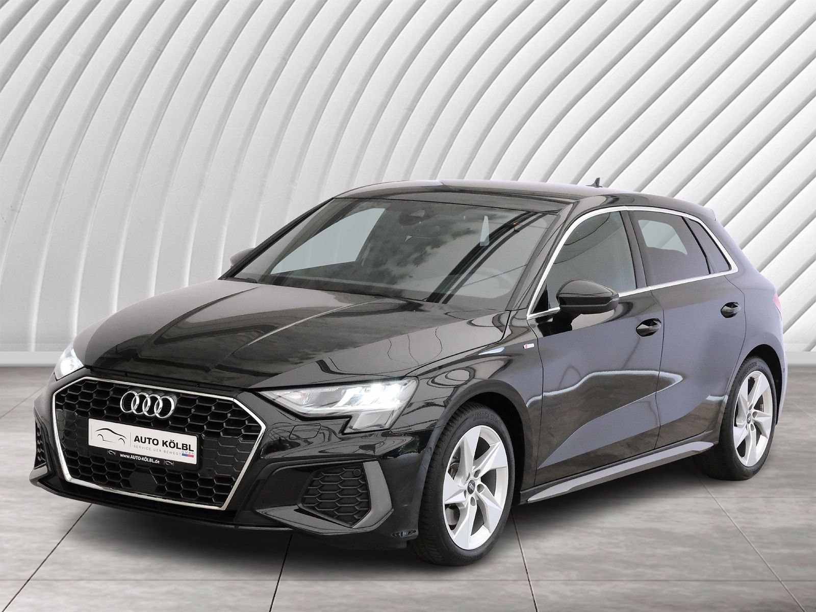 Audi A3 Sportback 35 TFSI S line - Samsaru's Car Outlet