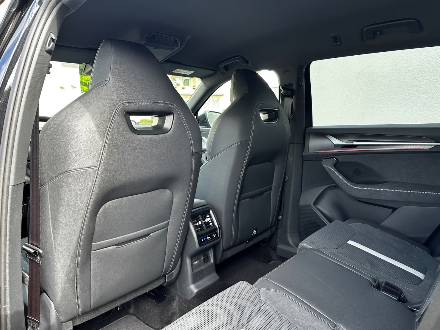 Skoda Kodiaq II 1.5 TSI iV DSG Sportline DCC AHK Matri