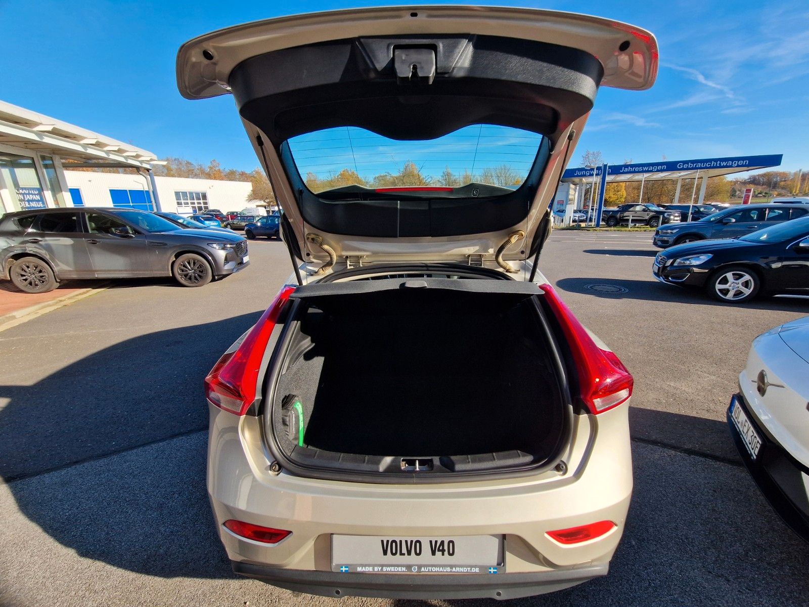 Volvo V40 T2 Momentum