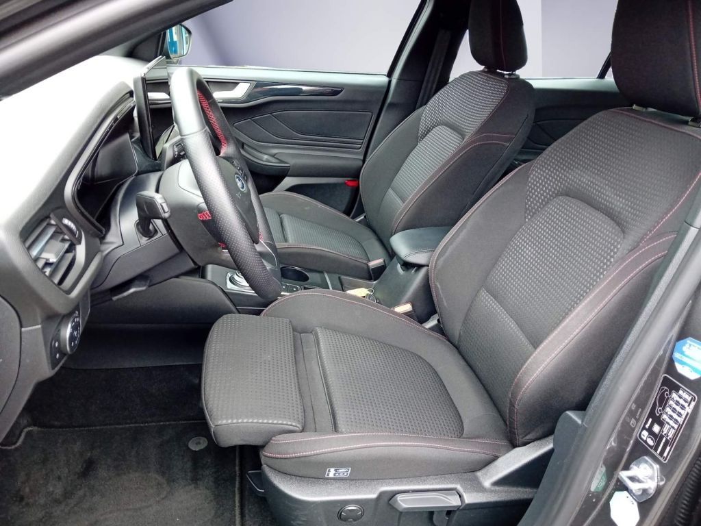Ford Focus Turnier 1.5 EcoBlue Aut. ST-LINE *+++*