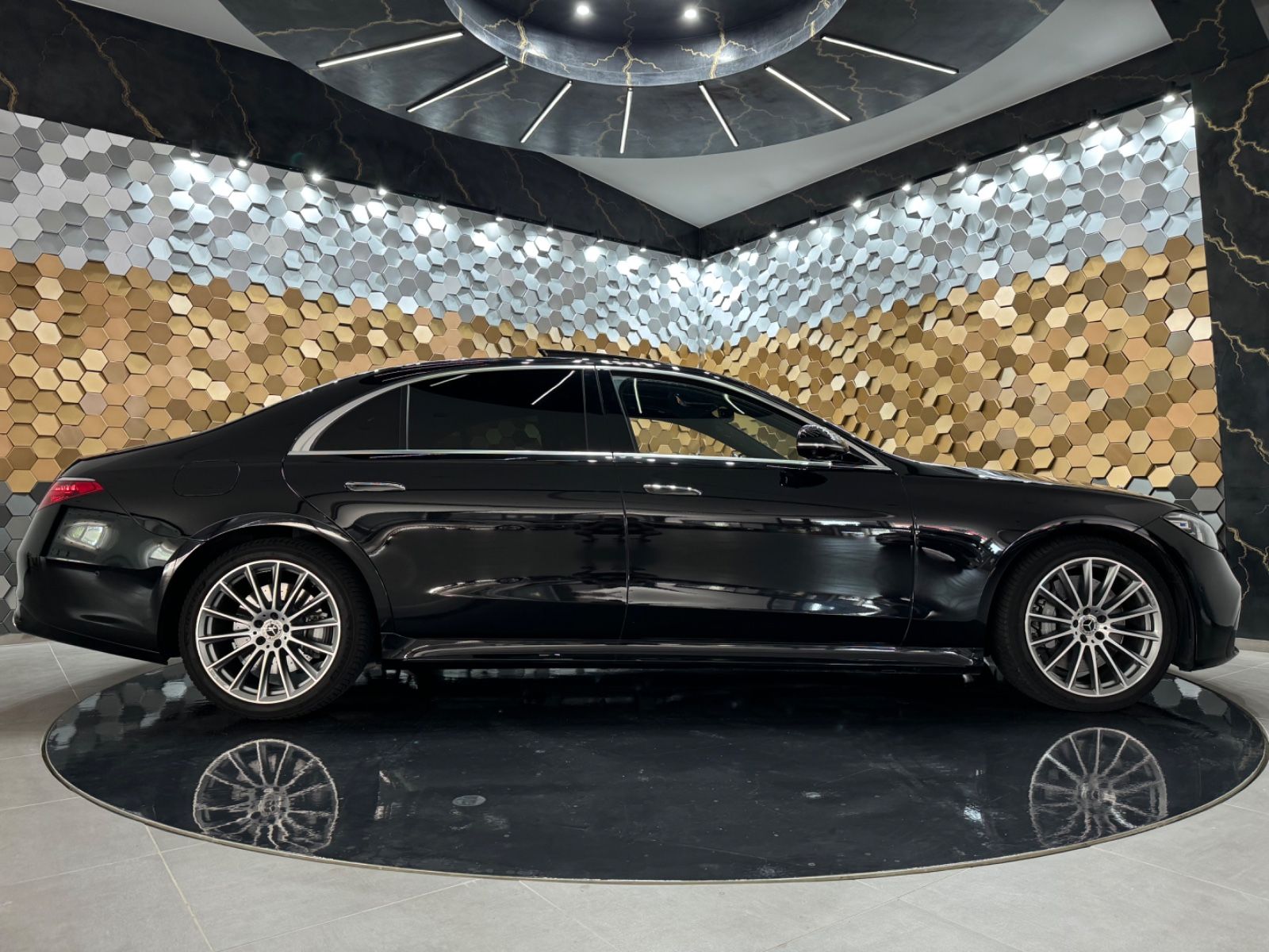 Mercedes-Benz S 580 4M Lang - Samsaru's Car Outlet