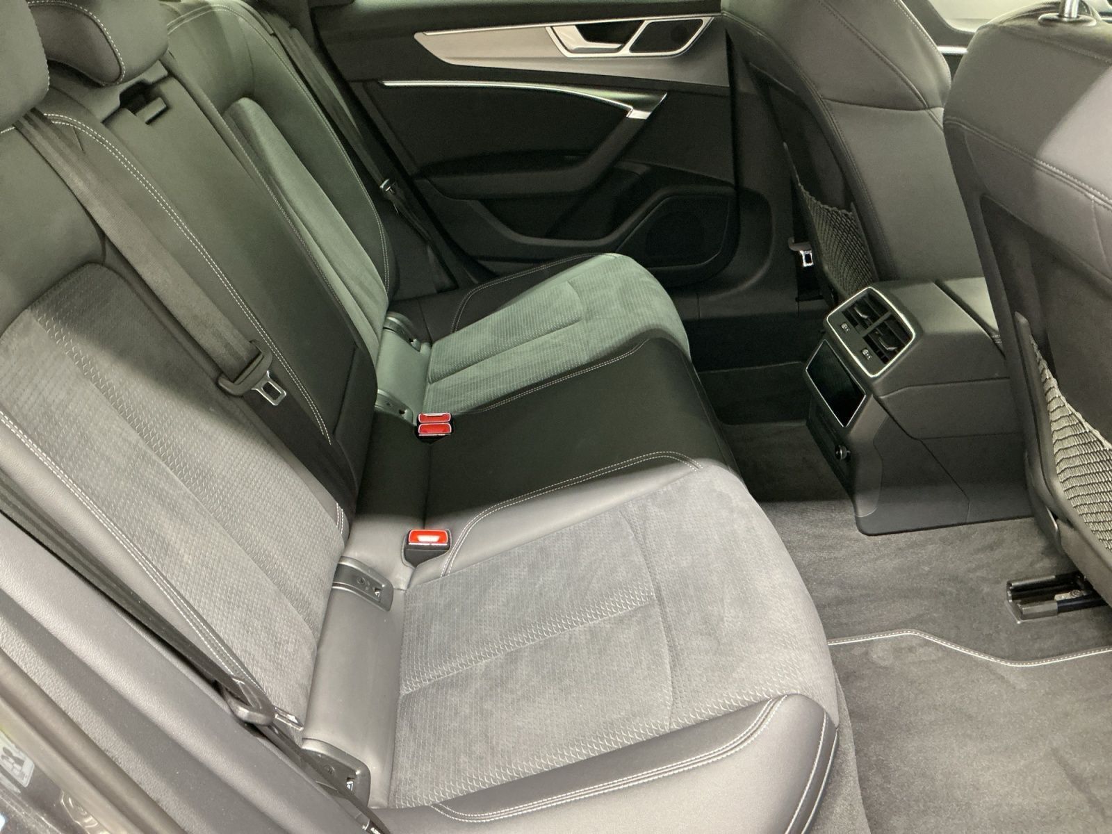 Audi A6 Avant 55 TFSI e QU S-LINE MATRIX+HuD+ACC+AHK