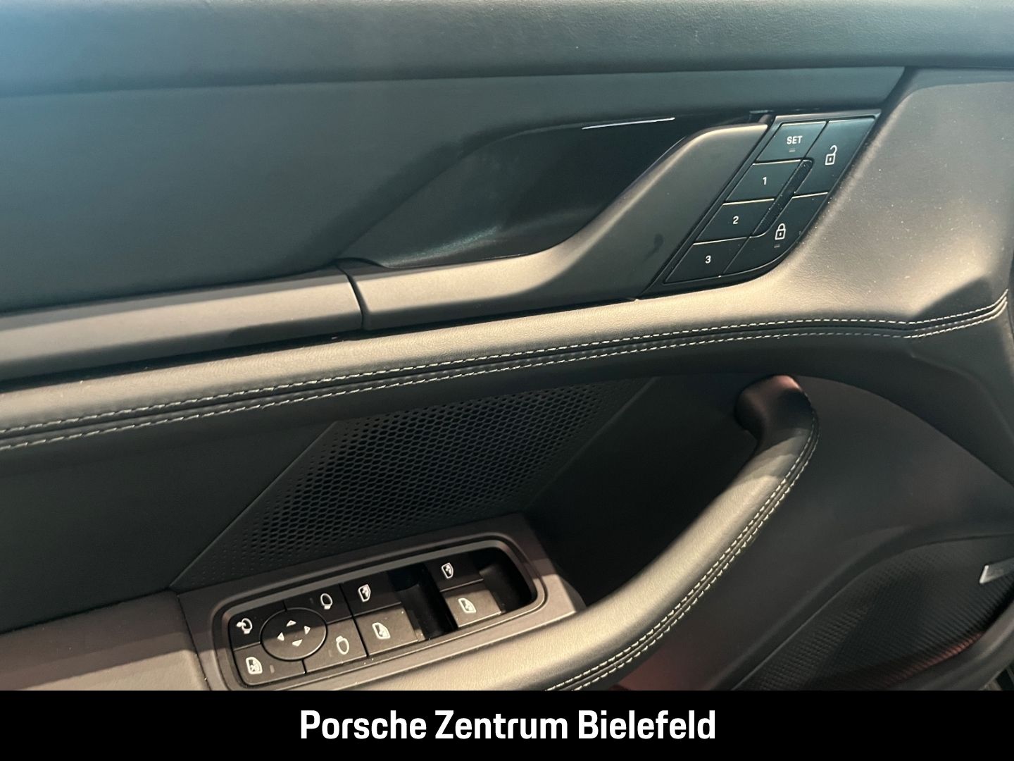 Porsche Taycan 4S LED-Matrix BOSE Panorama Luftfederung