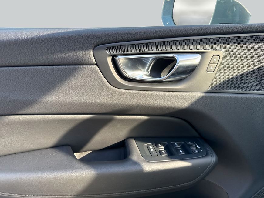 Volvo XC60 B5 B AWD Core