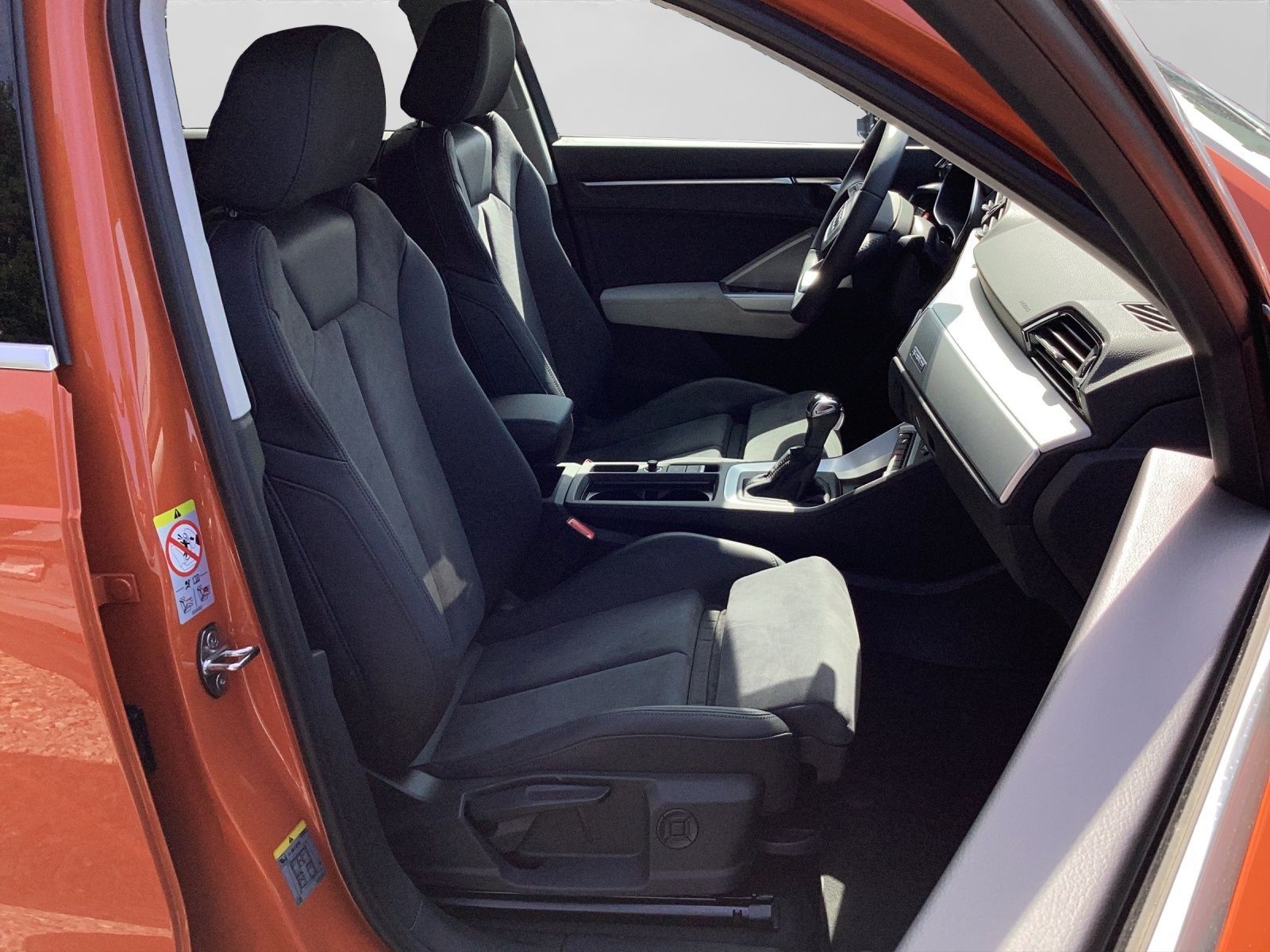 Audi Q3 40 TFSI Q ADVANCED - Samsaru's Car Outlet
