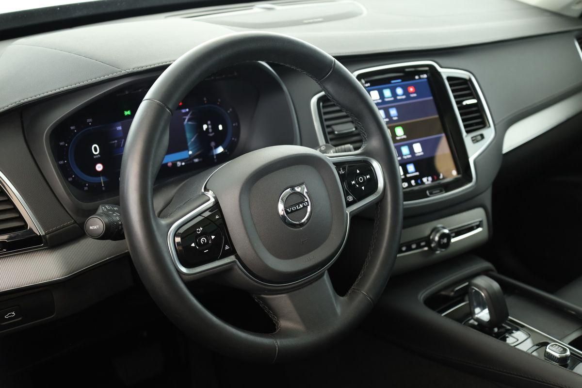Volvo XC90 B5 AWD Plus Bright 7S LED Pano Navi AHK 22"