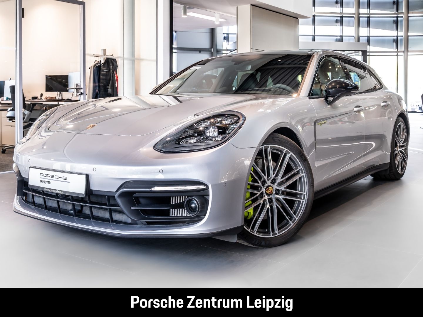Porsche Panamera E-Hybrid Sport Turismo Platinum Edition