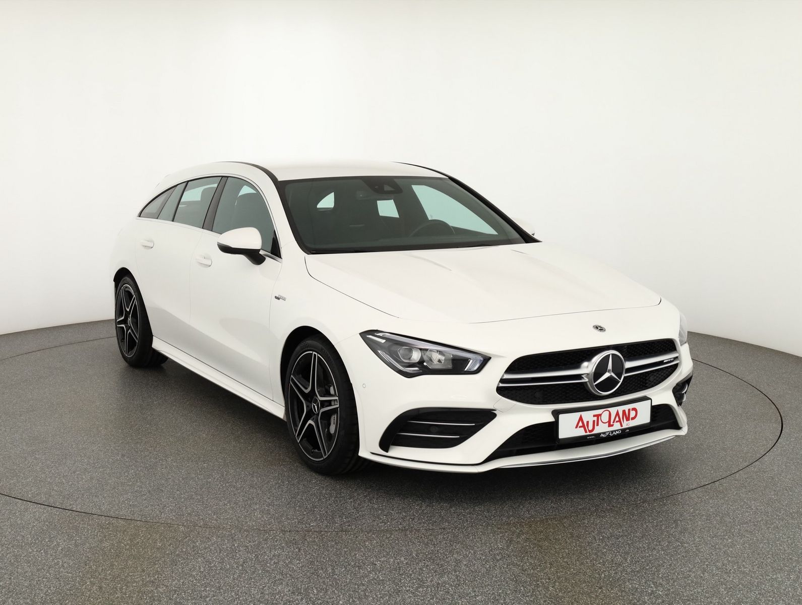 Mercedes-Benz CLA 35 AMG - Samsaru's Car Outlet