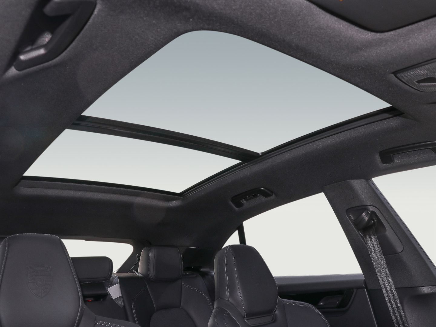 Porsche Macan 4S Surround-View LED-Matrix Abstandstempom