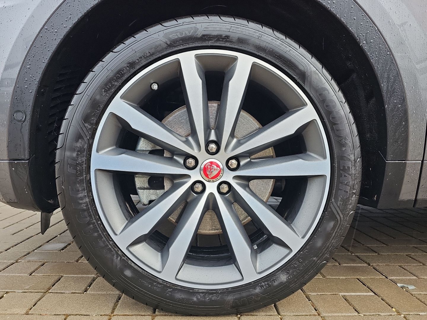 Jaguar E-Pace P300 R-Dynamic HSE