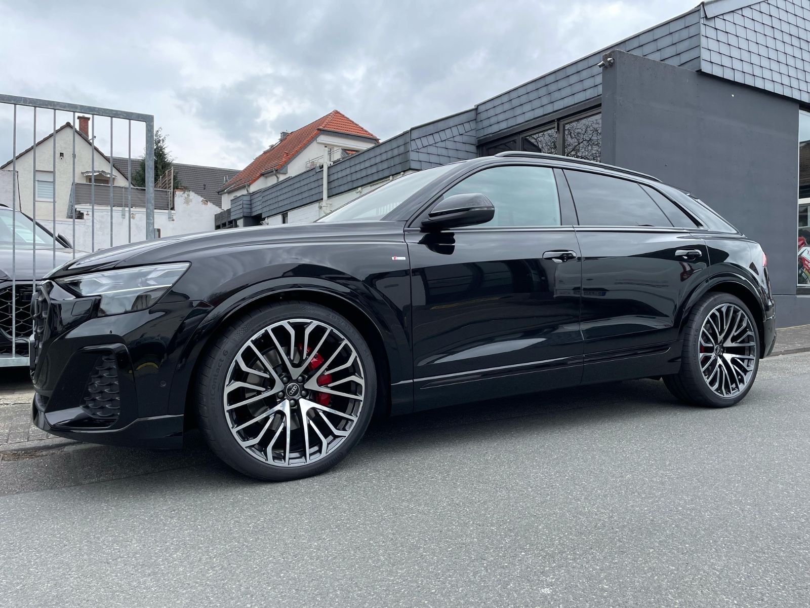Audi Q8 50 TDI Facelift - Samsaru's Car Outlet