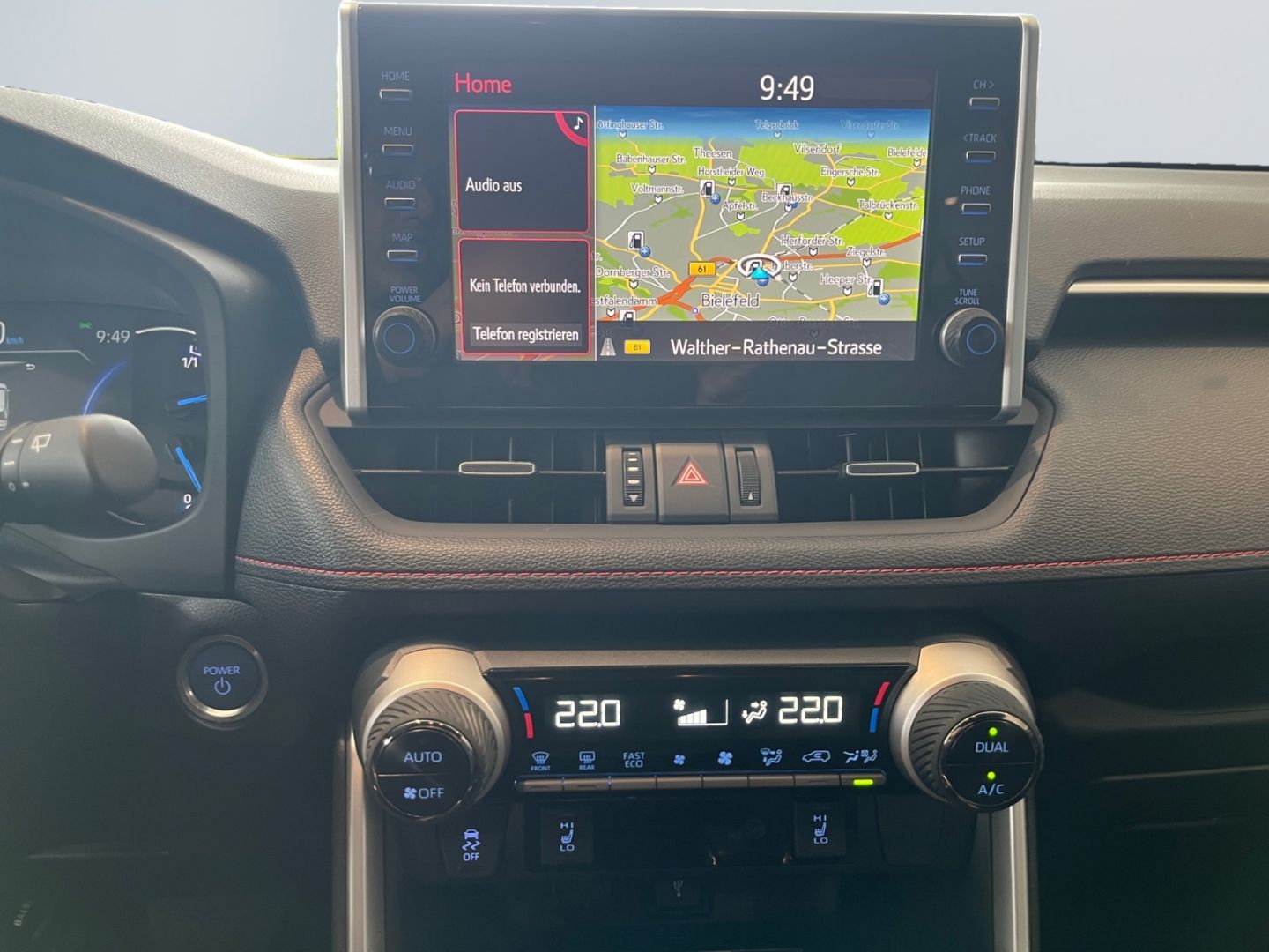 Toyota RAV 4 Plug-in-Hybrid 4x4 Technik - Samsaru's Car Outlet