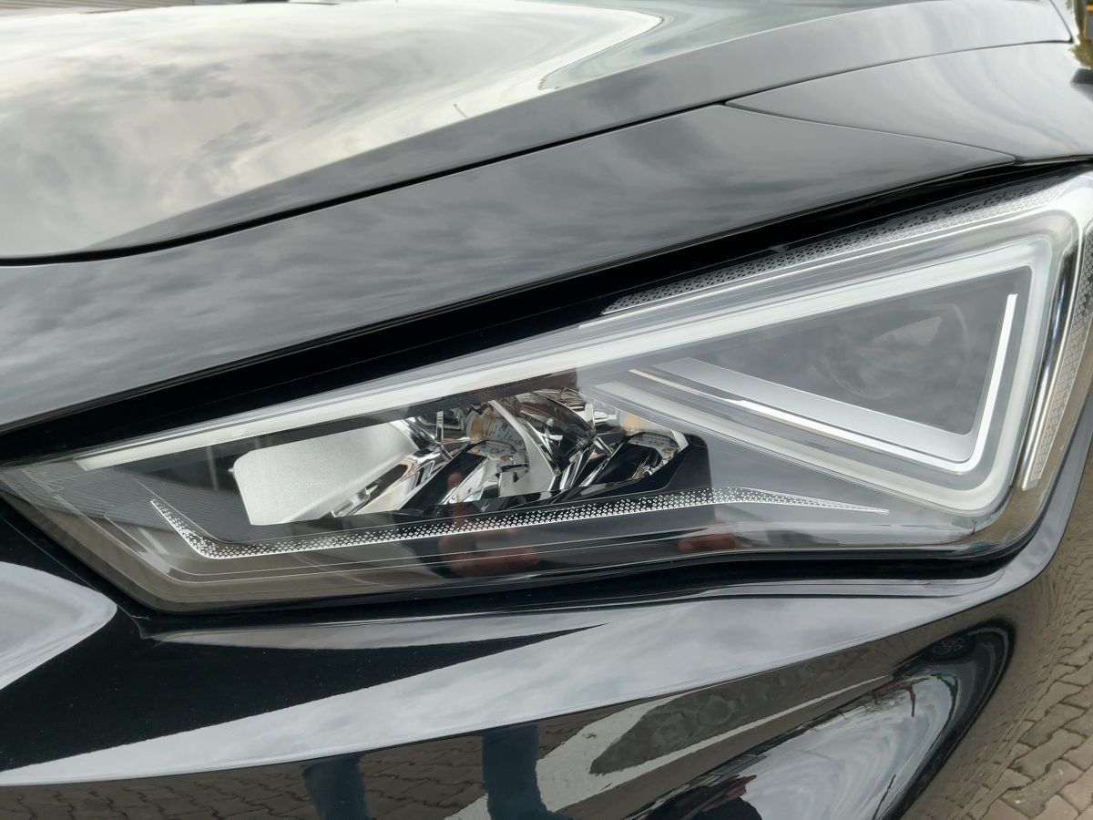 Cupra Formentor 1.4 e-Hybrid DSG 5JG+LED+NAVI+AHK+ACC