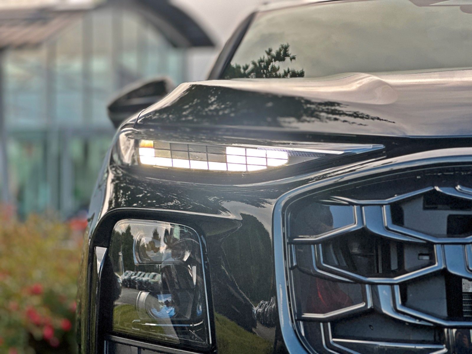 Audi Q3 SUV e-hybrid AHK S-LINE PANO TECH PRO MATRIX