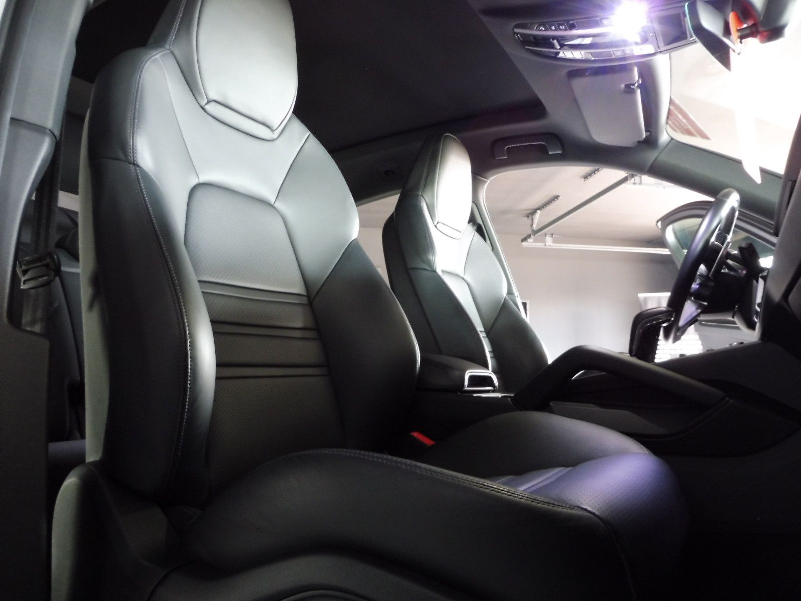 Porsche Cayenne Coupe E-Hybrid Approved/360°/Spur/Pano