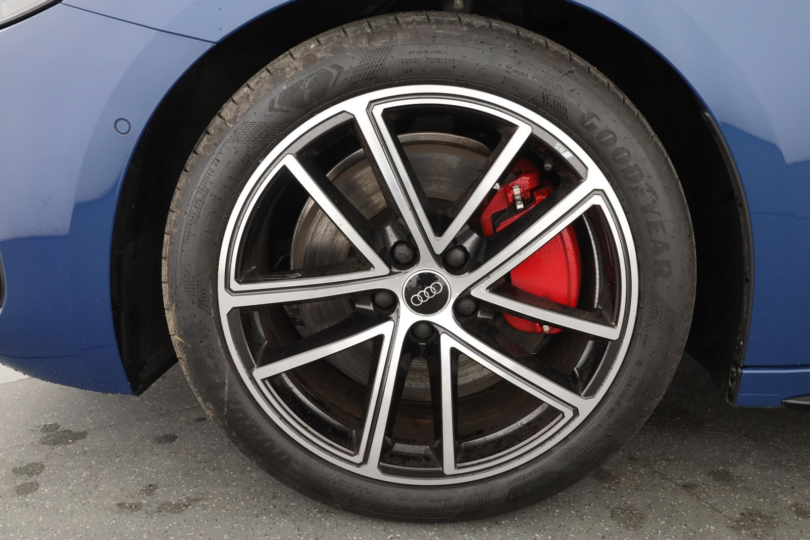 Audi A5 Avant e hybrid quattro S tronic S line | AHK