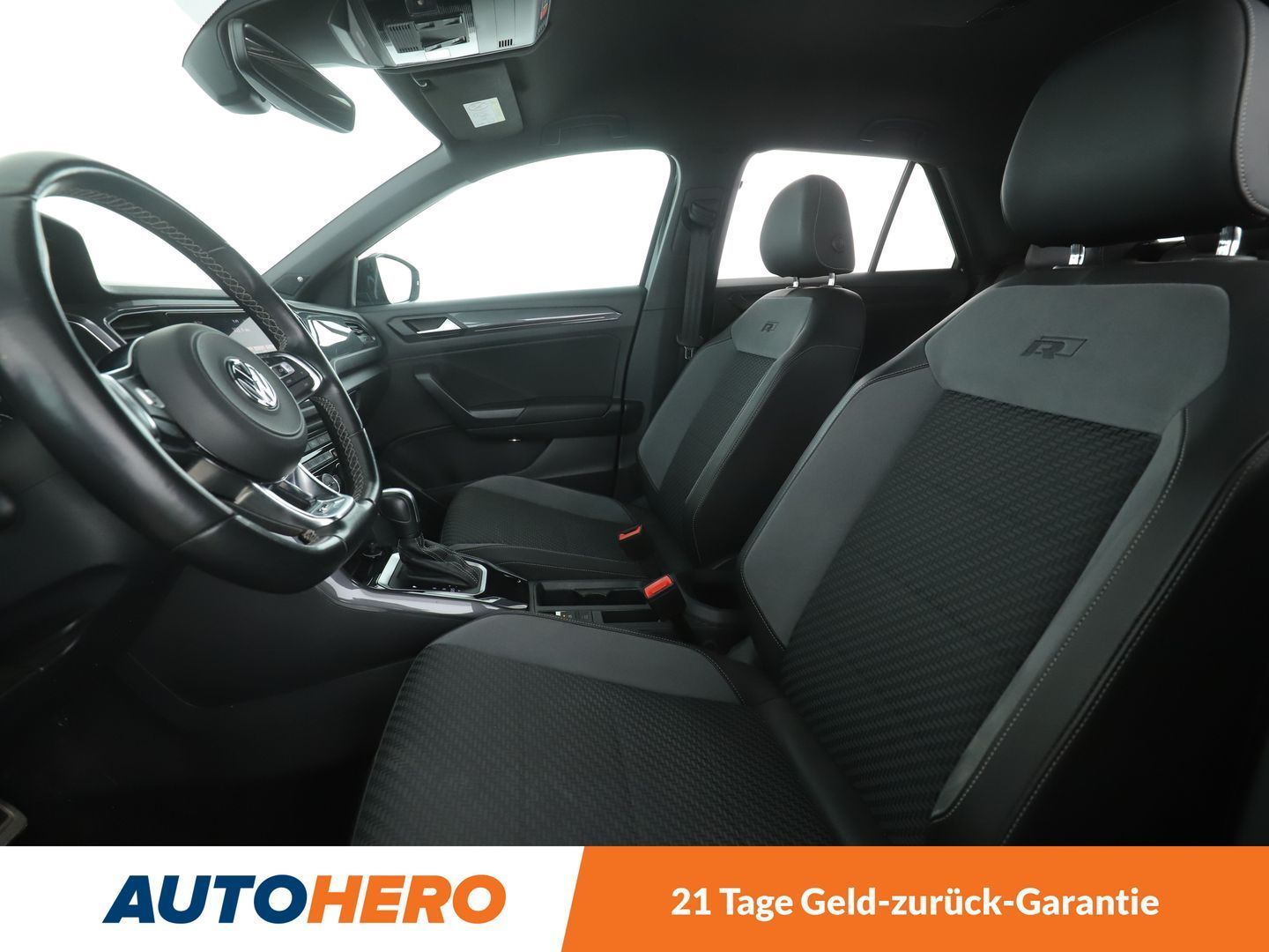 Volkswagen T-Roc 1.5 TSI ACT Sport - Samsaru's Car Outlet