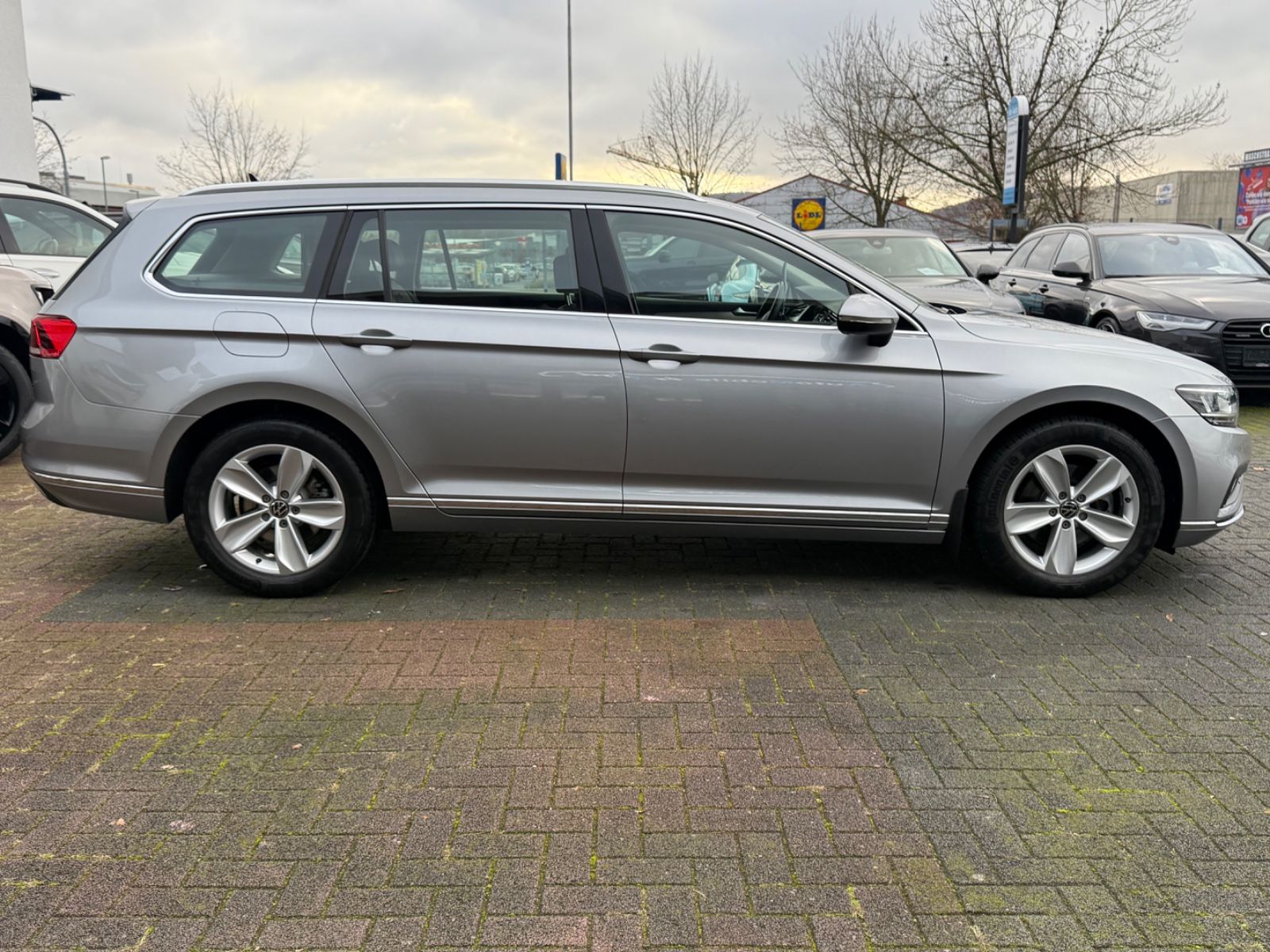Volkswagen Passat Variant Elegance 4Motion *1. Hand *AHK