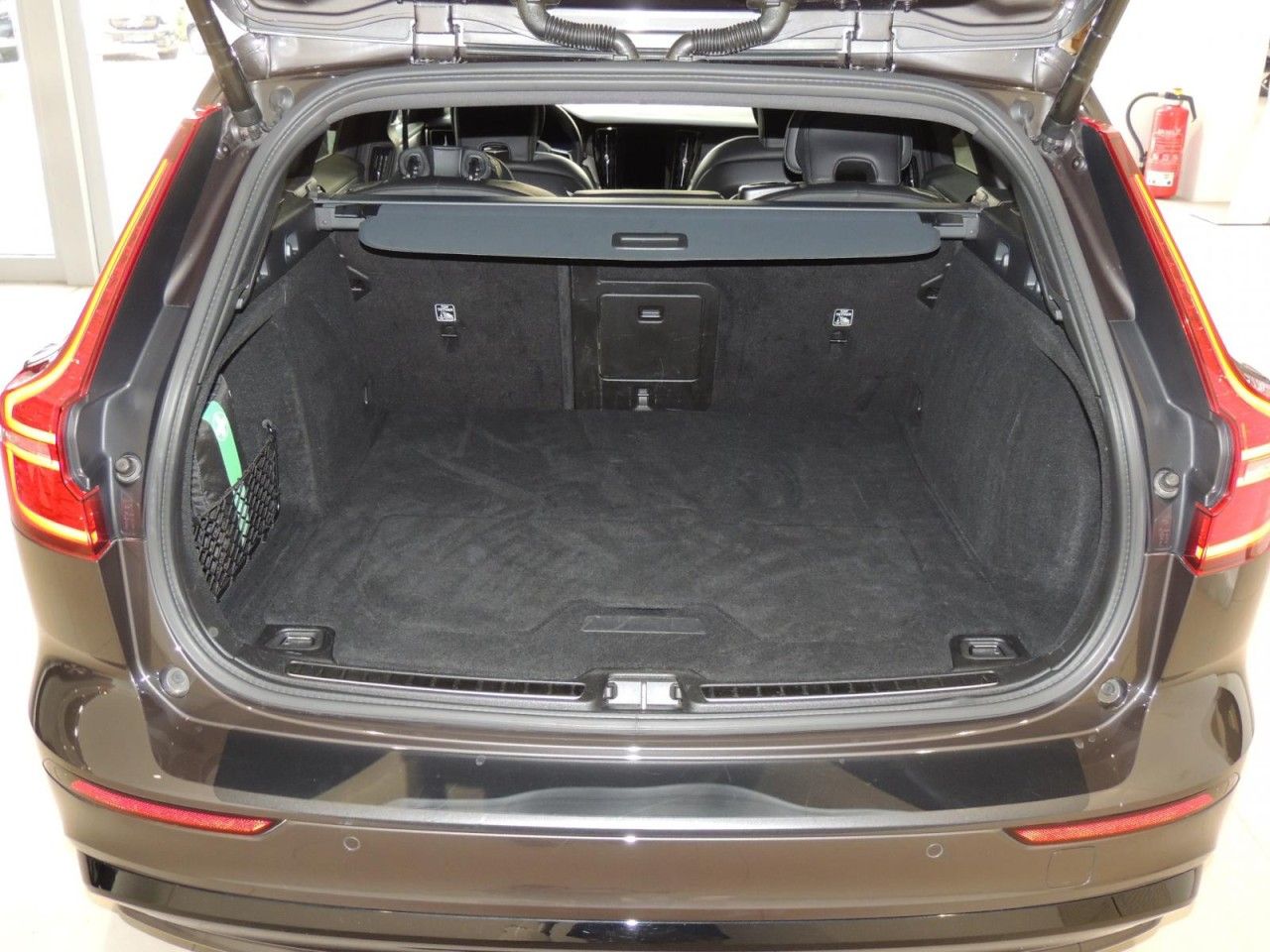 Volvo V60 Recharge T6 AWD Plus Dark Klima Navi