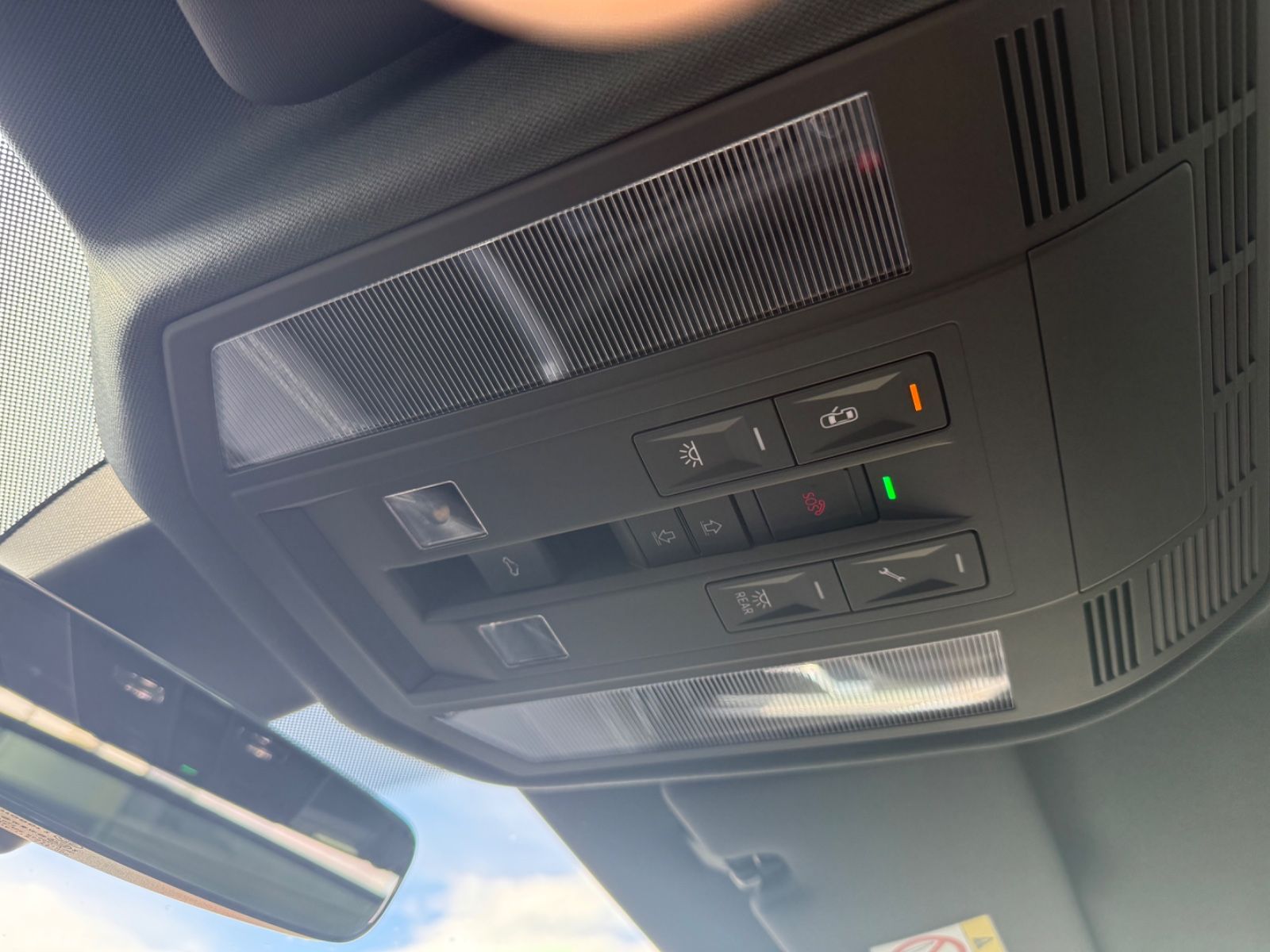 Volkswagen Touareg TDI Luft ACC Stdhzg AHK Pano Allradlenk