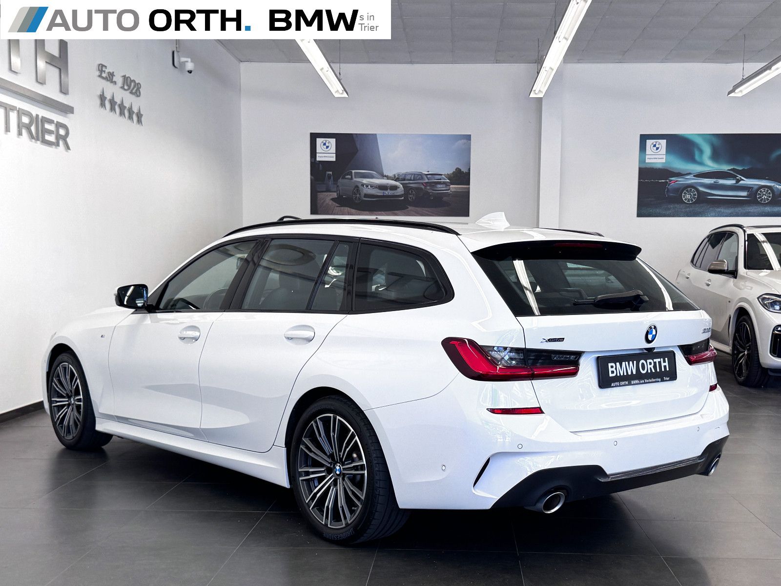 BMW 330i xDrive Touring M-Sport - Samsaru's Car Outlet