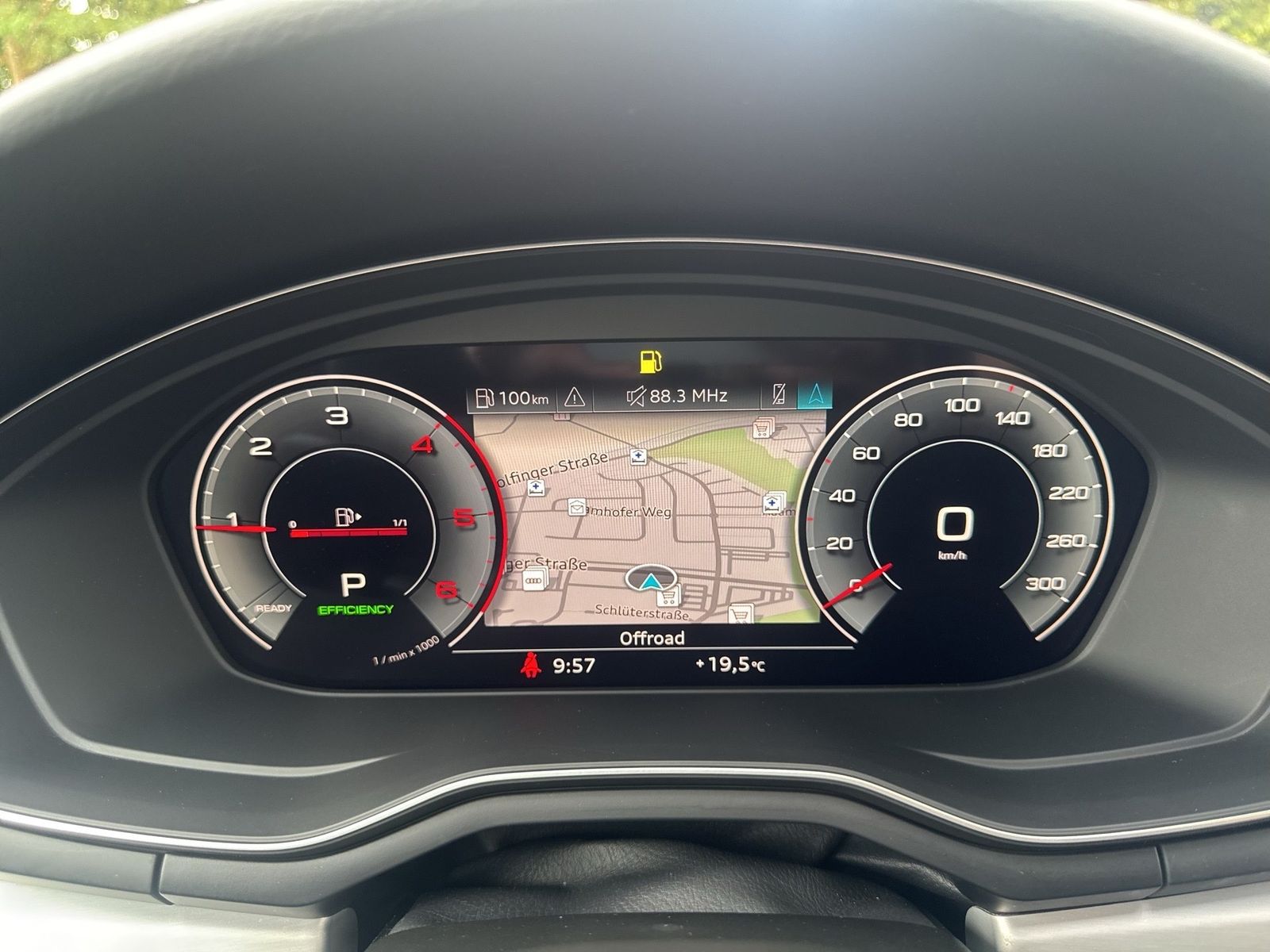 Audi A4 Avant 50 TDI qu S line MATRIX AHK KAMERA ACC