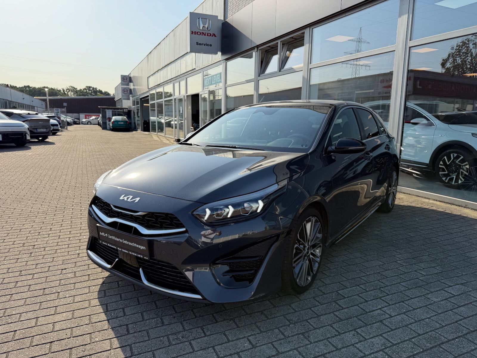 Kia Ceed 1.5T GT - Samsaru's Car Outlet