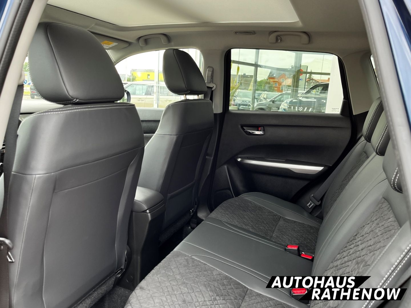 Suzuki Vitara Shinkai 1.4 BOOSTERJET HYBRID - Samsaru's Car Outlet