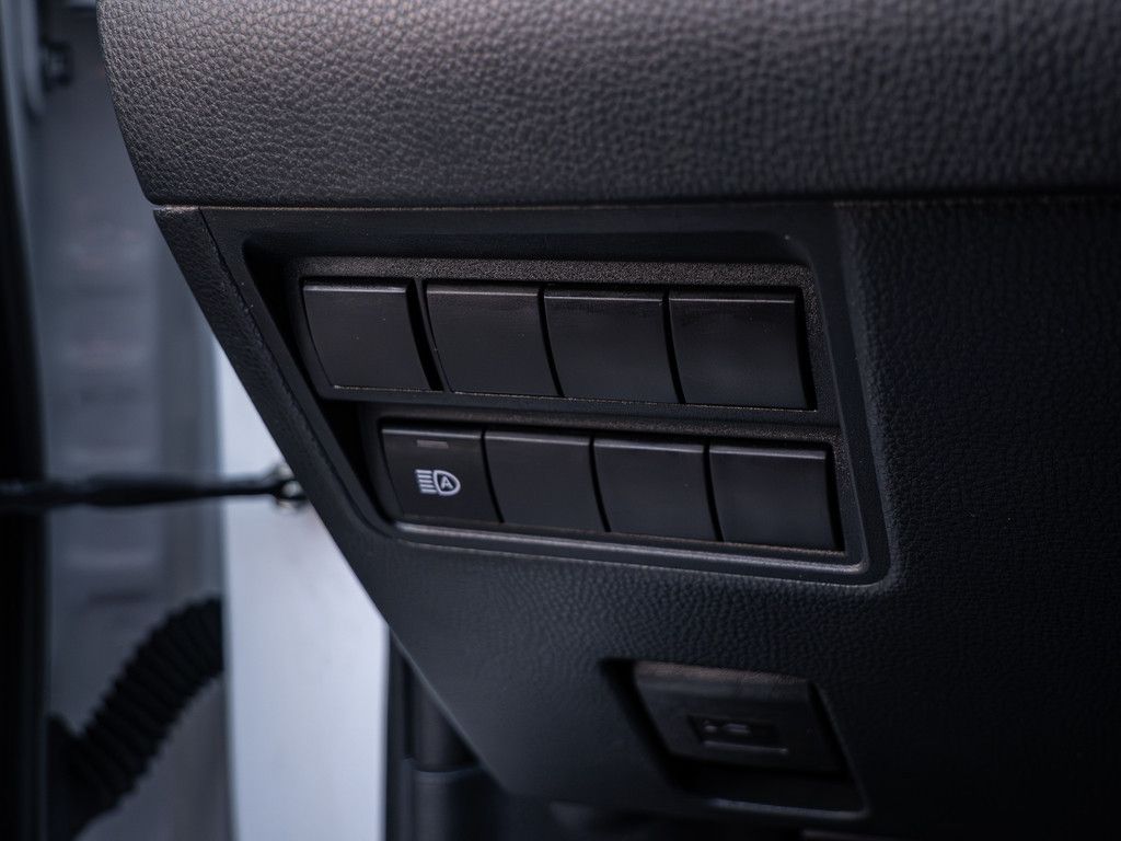 Toyota Yaris Cross Hybrid Team D PDC KAMERA NAVI LED