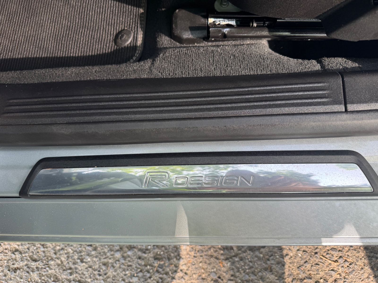 Volvo V40 R-DesignAut.NavLederFullLedGarantiNavi