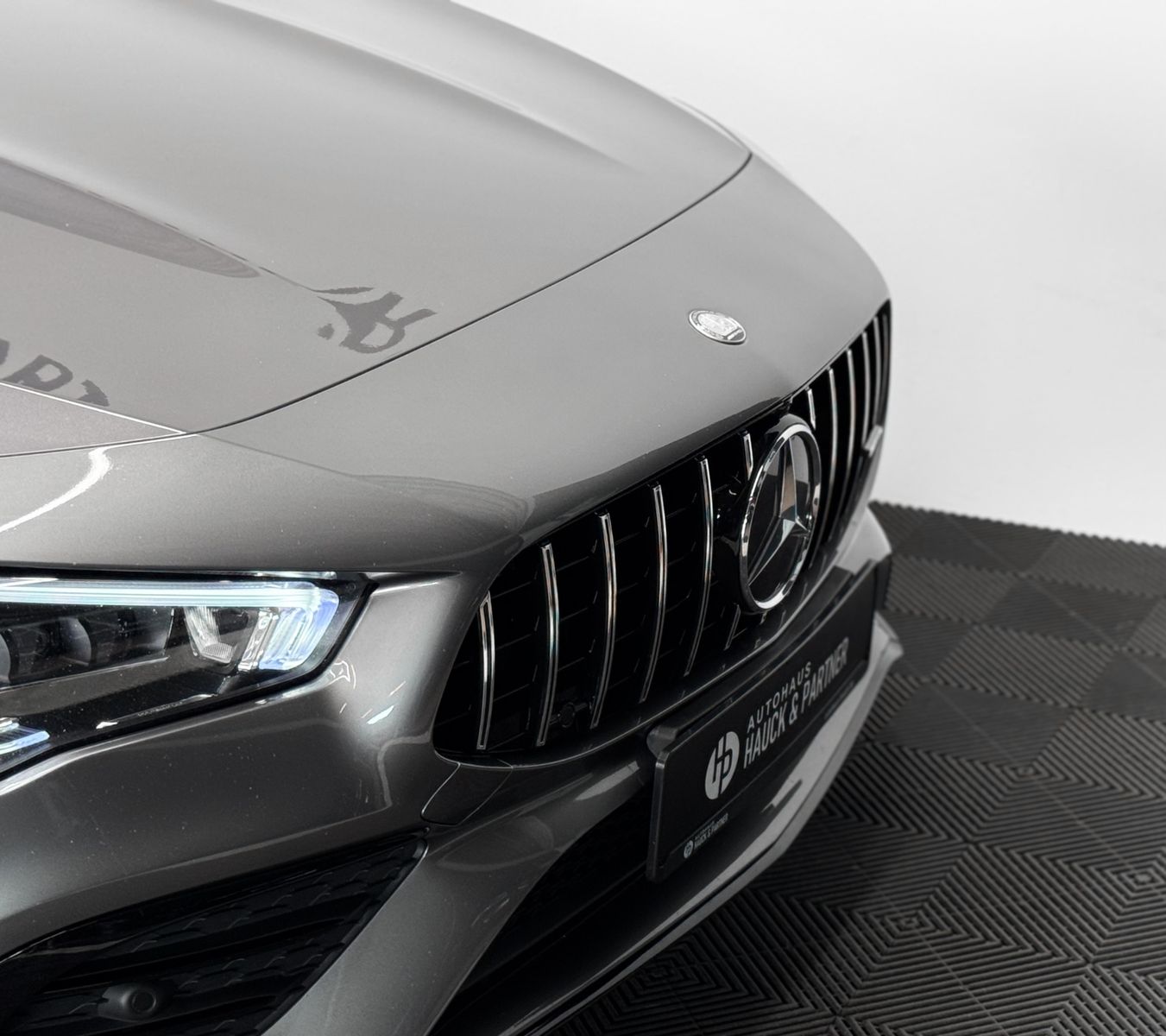 Mercedes-Benz CLA 35 AMG 4M - Samsaru's Car Outlet