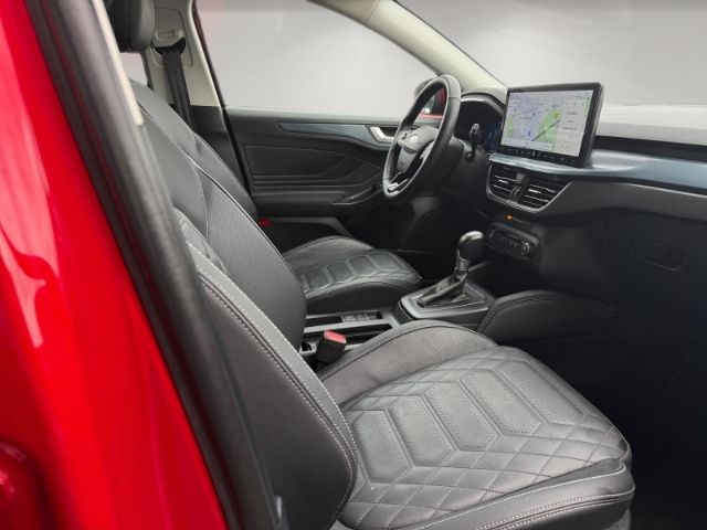 Ford Focus Turnier Active X + el. Panoramadach + Lede