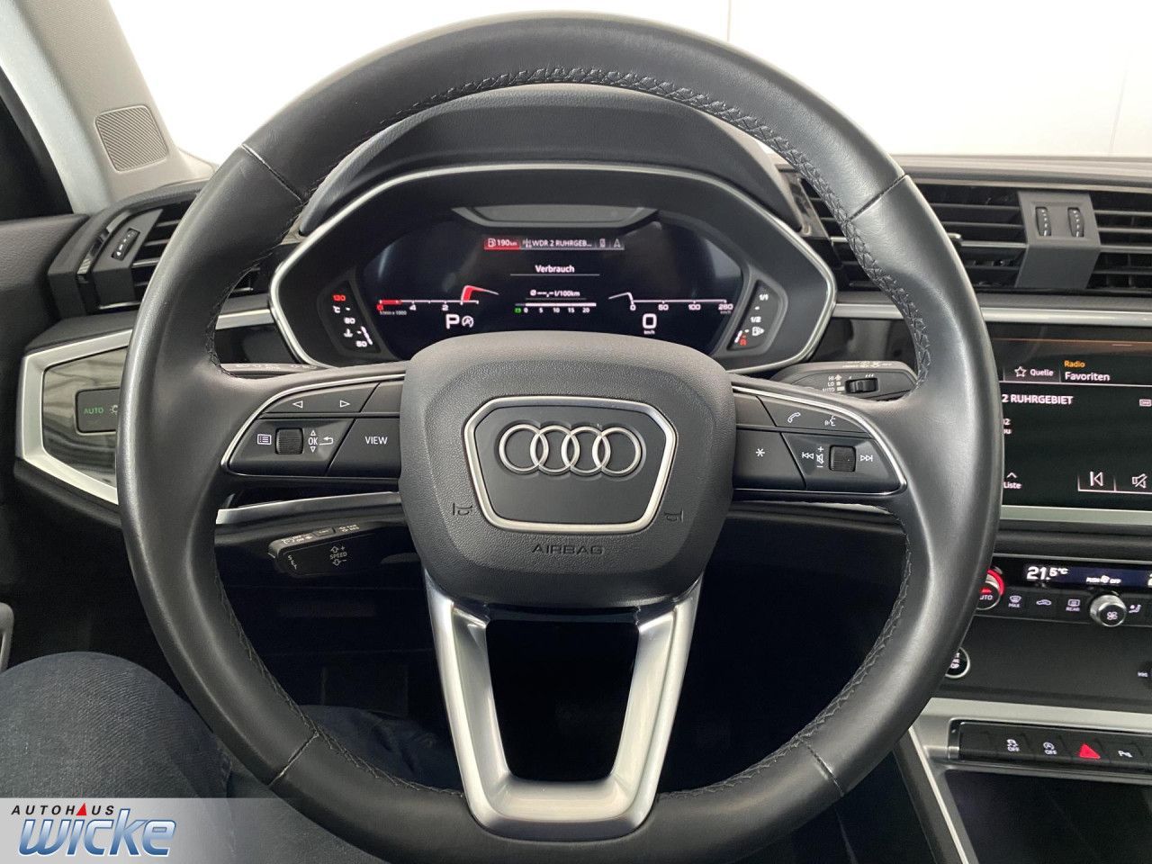 Audi Q3 35 TDI quattro - Samsaru's Car Outlet