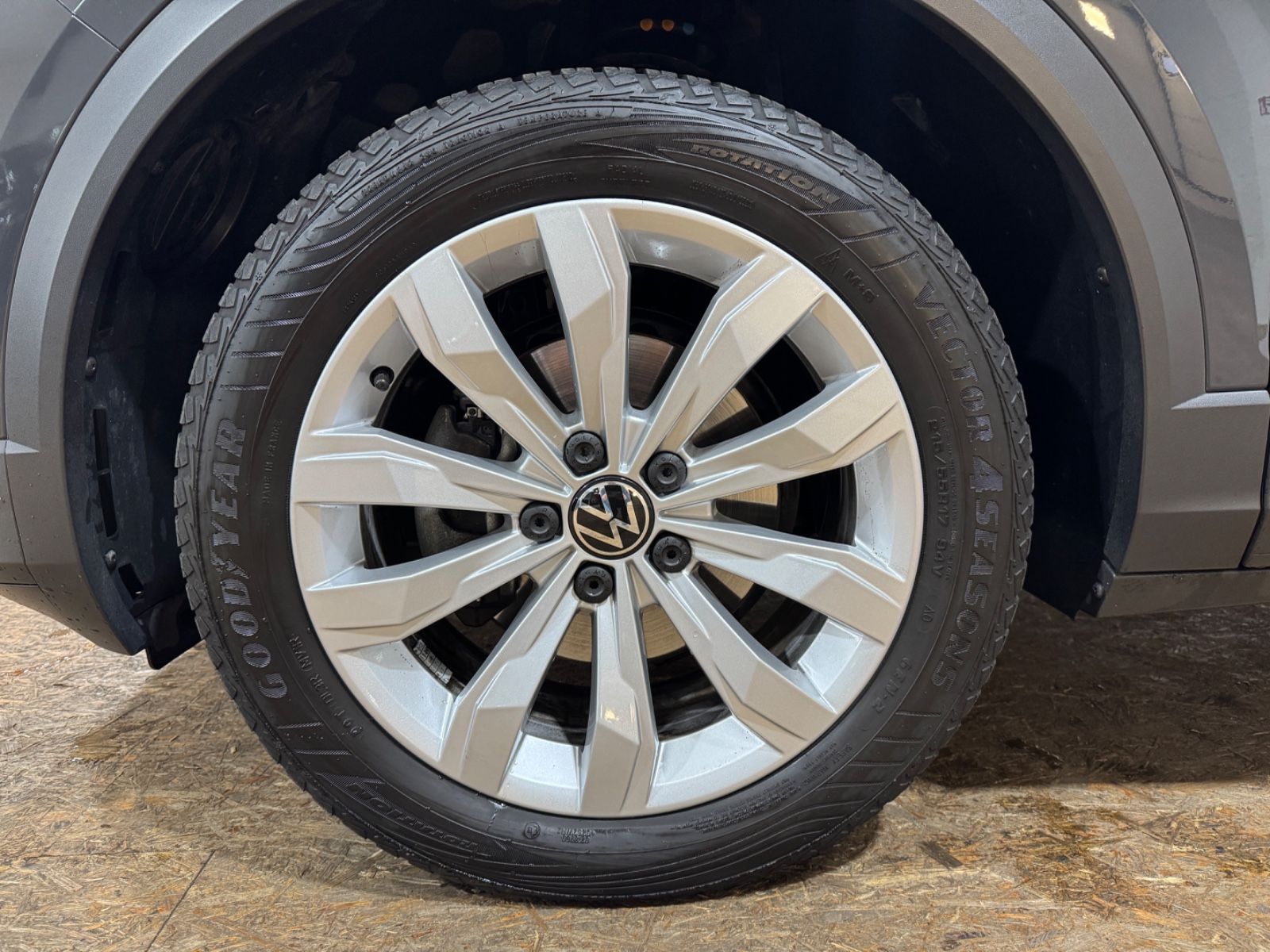 Volkswagen T-Roc Sport 1.5TSI DSG - Samsaru's Car Outlet