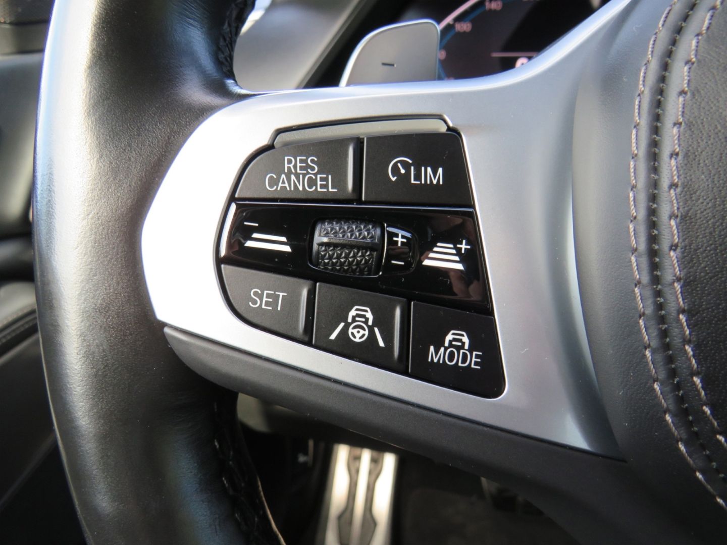 BMW X5 XDRIVE45E M-Sport Pano AHK HuD Laser Luftfede