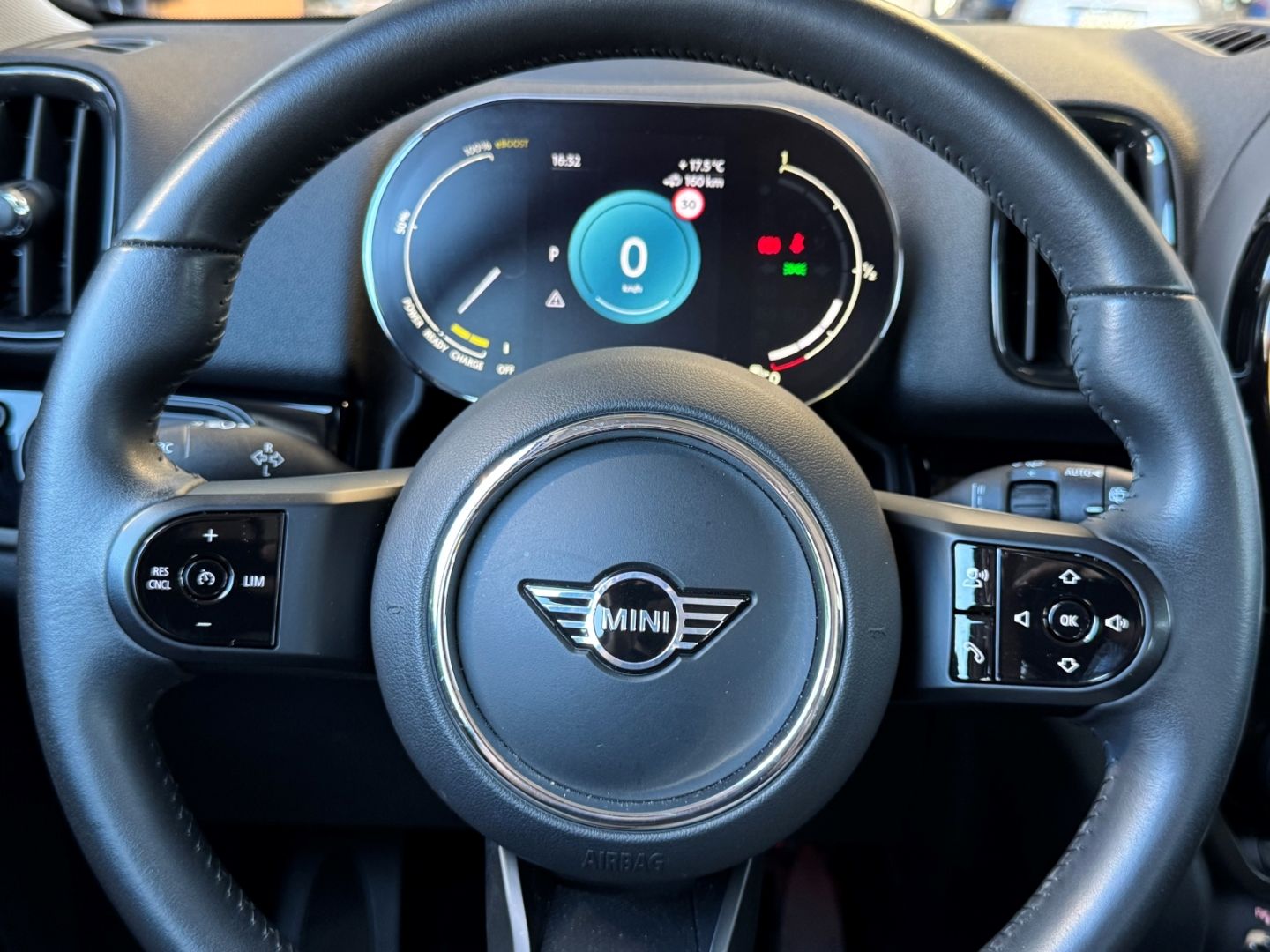 MINI Cooper SE Countryman ALL4 - Samsaru's Car Outlet