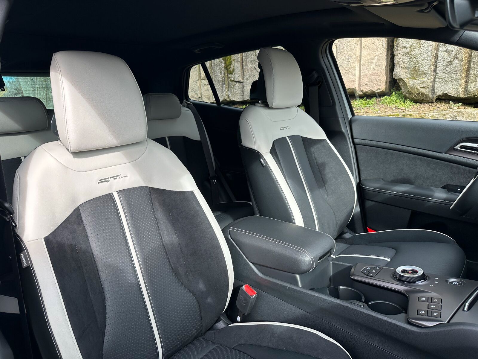 Kia SPORTAGE 1.6T PHEV AWD GT-LINE+HUD+360+PANO+AHK