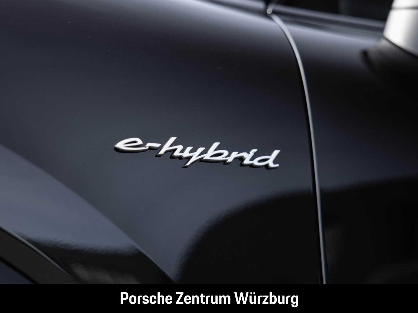 Porsche Cayenne E-Hybrid hu HD-Matrix HA-Lenkung BOSE