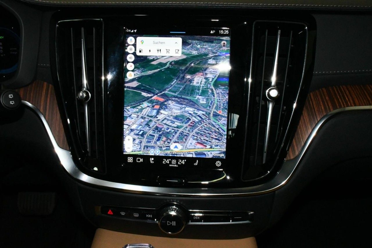 Volvo V60 T6 AWD Ultra Bright 360*B&W*PAN*MASS*HuD*AHK