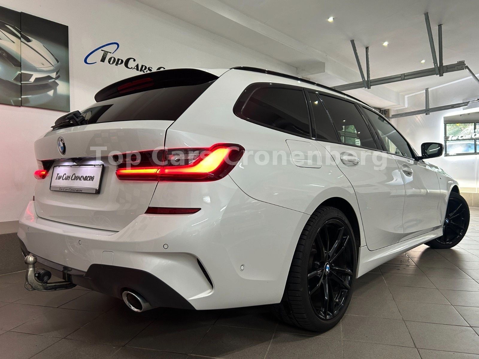 BMW 320d xDrive M Sportpaket - Samsaru's Car Outlet