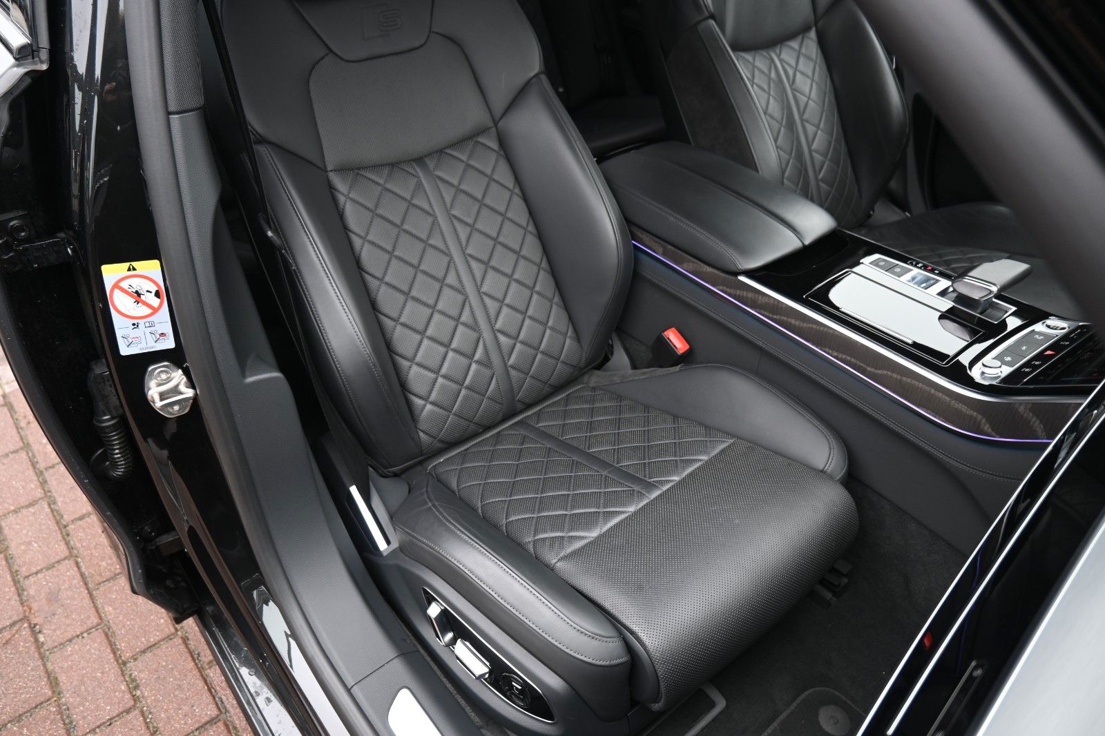 Audi A8 50 TDI Quattro - Samsaru's Car Outlet