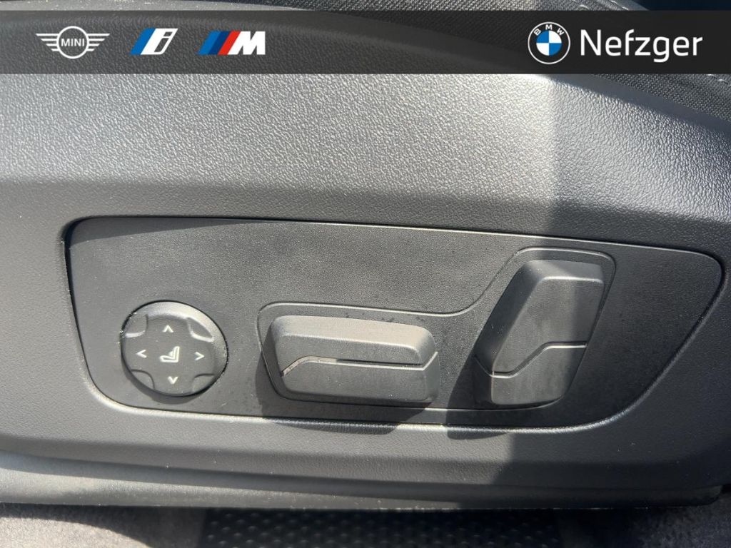 BMW X1 xDrive 20d M Sport AHK LED HiFI HUD