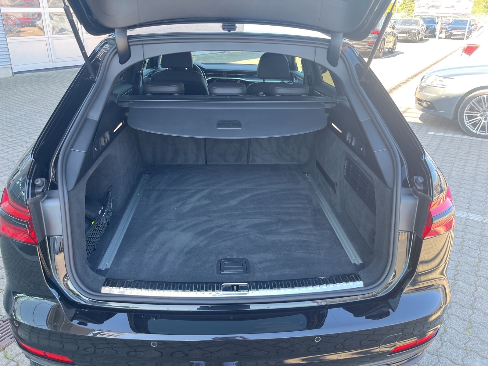 Audi A6 Avant 40 TDI ADVANCED - Samsaru's Car Outlet