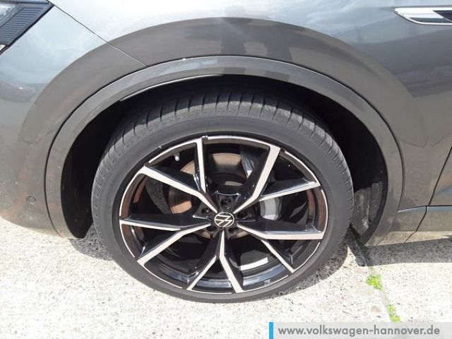 Volkswagen Touareg 3.0 TDI Tiptronic 4-Motion R-Line - Samsaru's Car Outlet