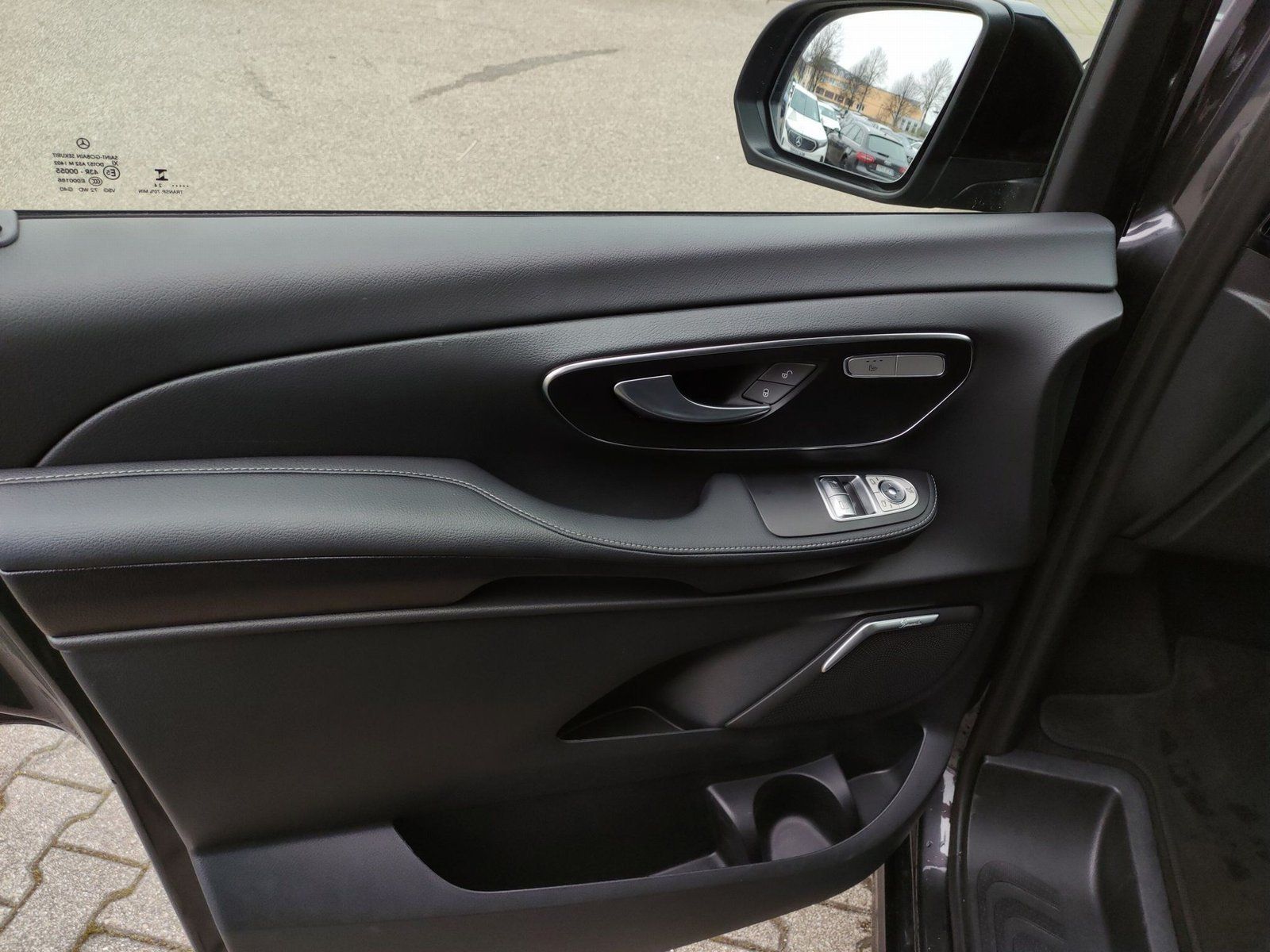 Mercedes-Benz V 250 d 4M AVANTGARDE - Samsaru's Car Outlet