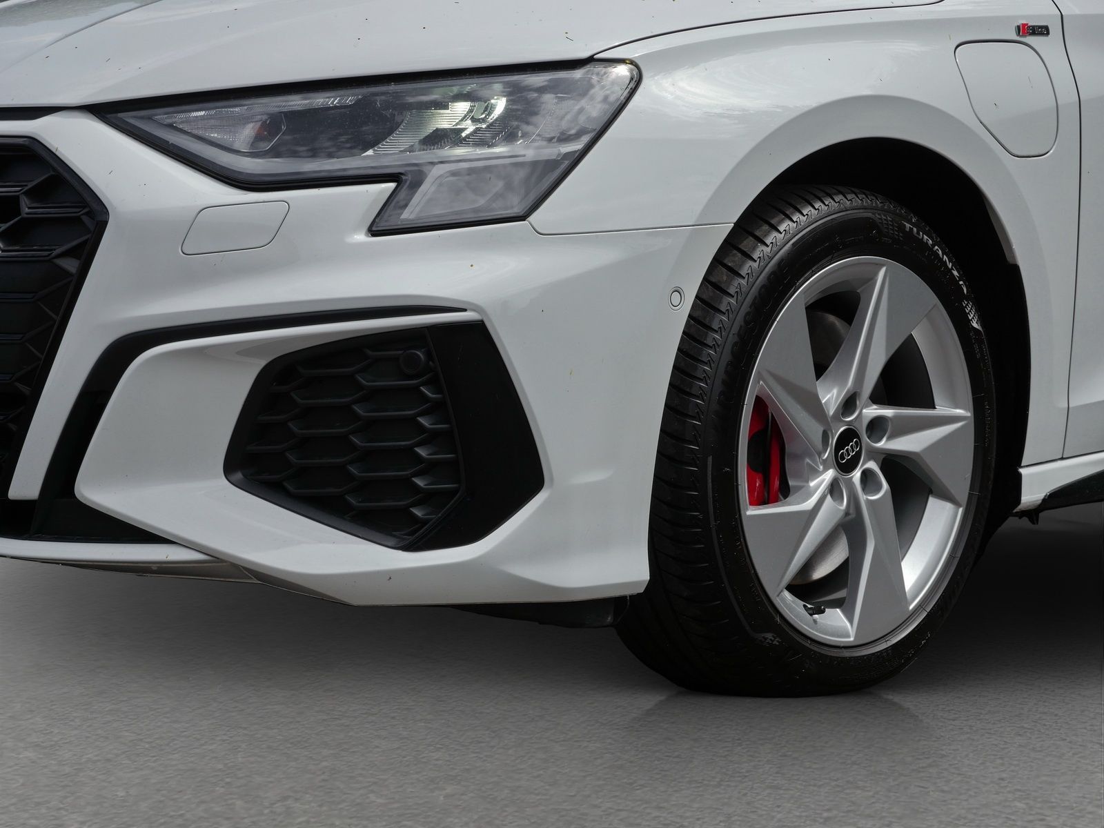 Audi A3 Sportback 45 TFSIe S line - Samsaru's Car Outlet