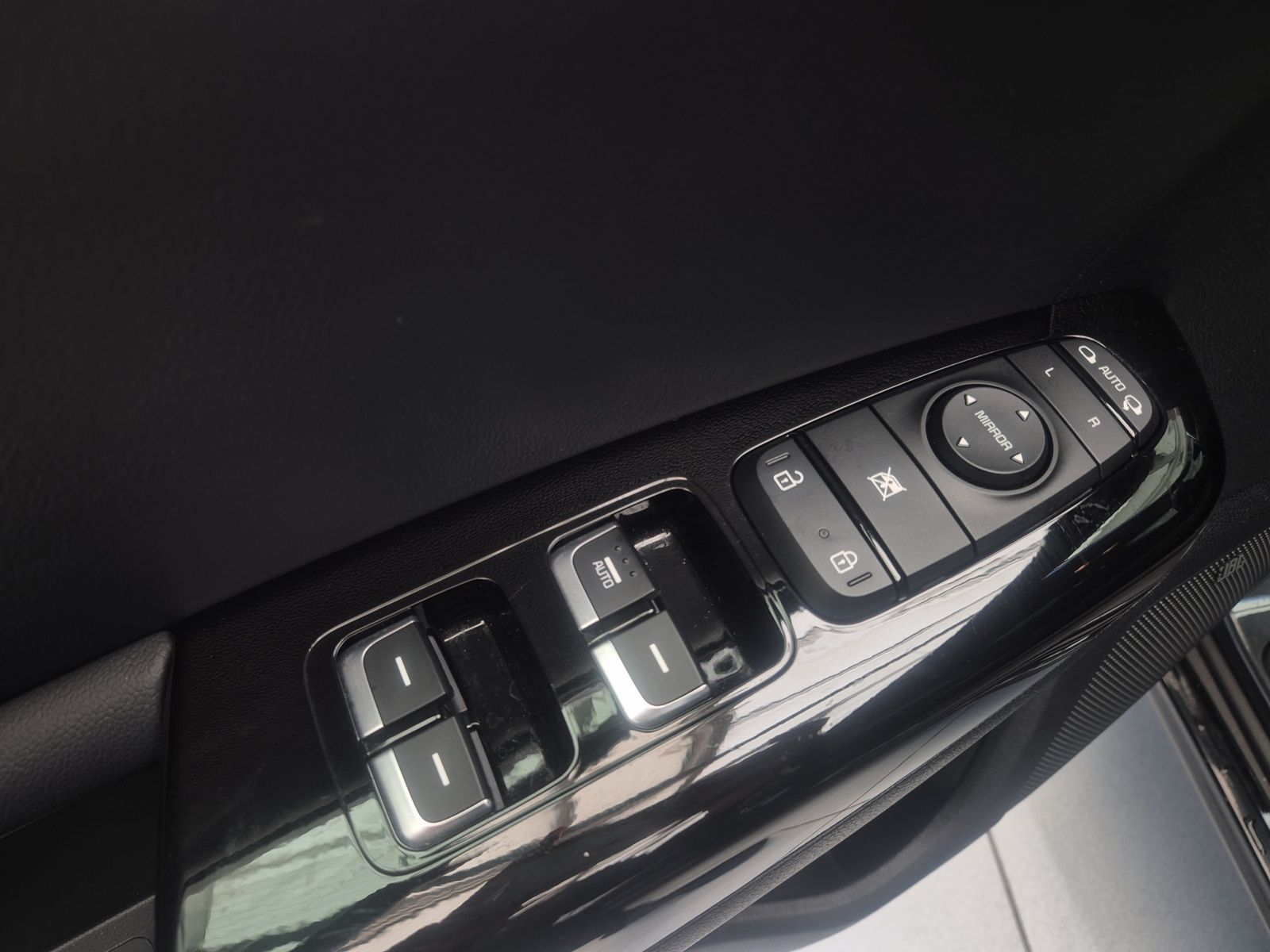 Kia Sportage 1.6 T-GDI Black Edition - Samsaru's Car Outlet