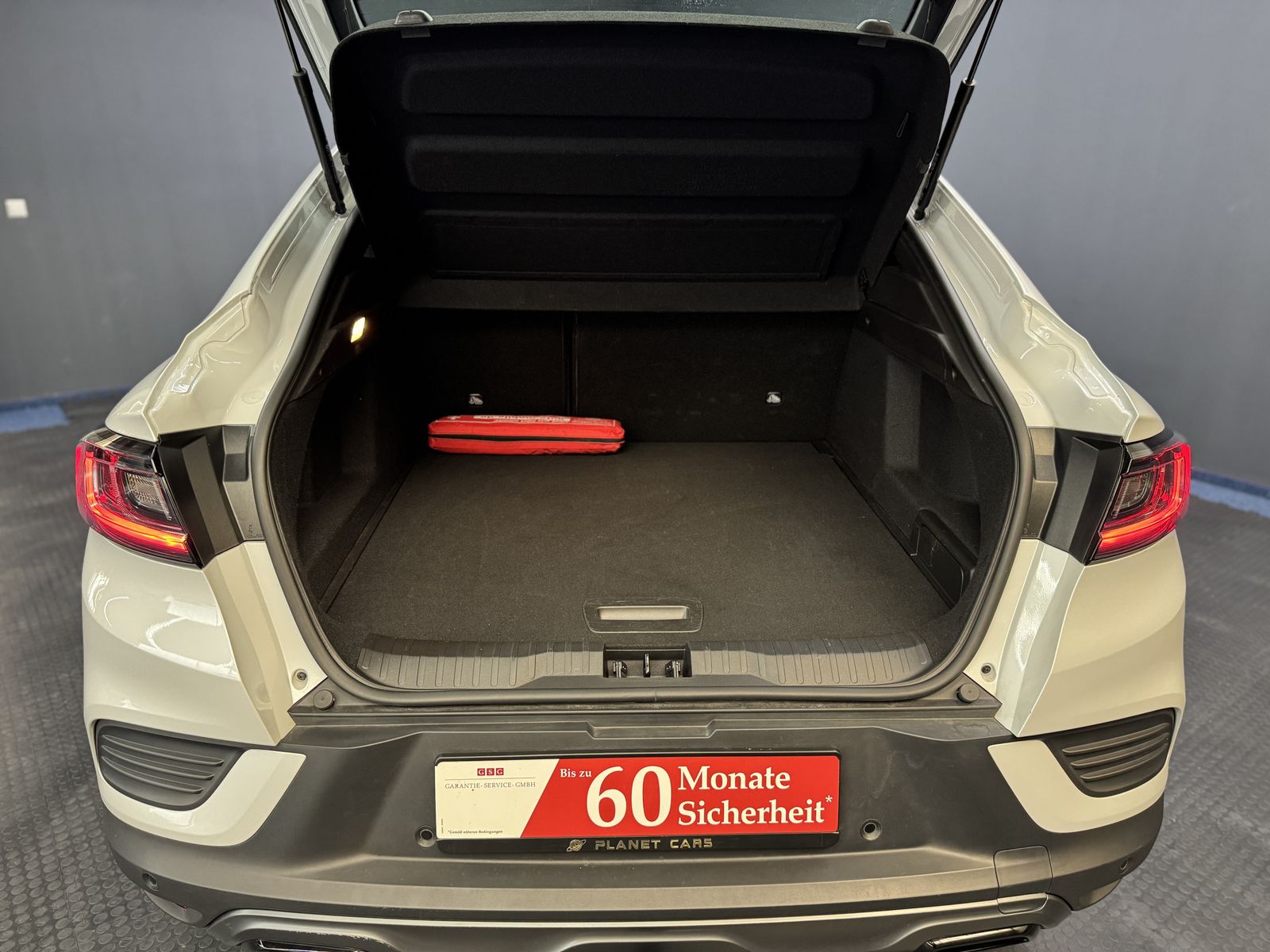 Renault Arkana E-Tech Full Hybrid 145 Esprit Alpine - Samsaru's Car Outlet